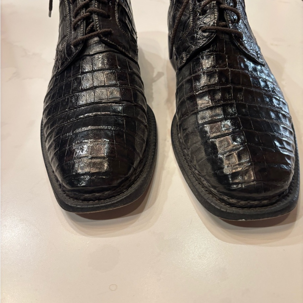 Barneys New York Black Oxfords Sleek Design